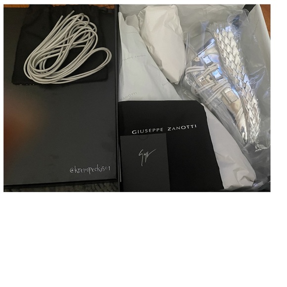 giuseppe zanotti BNIB metallic silver lowtops - Picture 10 of 16